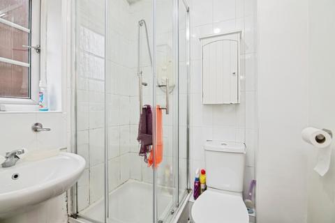 2 bedroom flat for sale, Sandringham Court, Great Barr, Birmingham