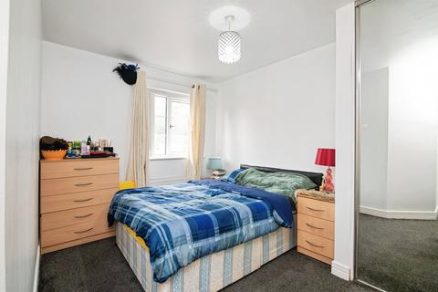 2 bedroom flat for sale, Sandringham Court, Great Barr, Birmingham