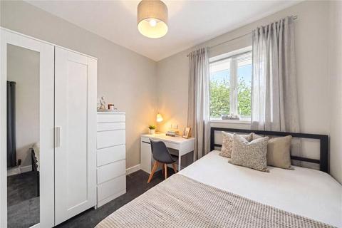 4 bedroom terraced house to rent, Sevenoaks Road, London, SE4
