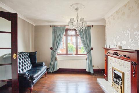 3 bedroom semi-detached house for sale, Barnsley Road, Barnsley, S73