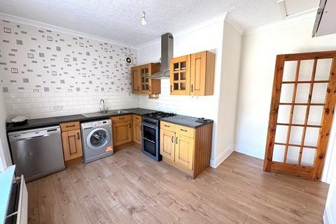3 bed flat/apartment for rent in Firle Road, EASTBOURNE, BN22
