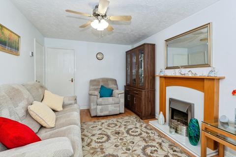 2 bedroom terraced house for sale, Lilley Way, Slough, SL1