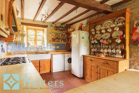 4 bedroom country house for sale, Cefnhir, Gladestry, Kington - Approx. 7 Acres