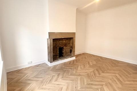 2 bedroom end of terrace house for sale, Hanover Street, Sowerby Bridge HX6