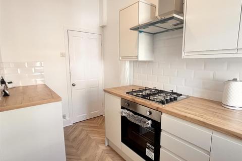 2 bedroom end of terrace house for sale, Hanover Street, Sowerby Bridge HX6