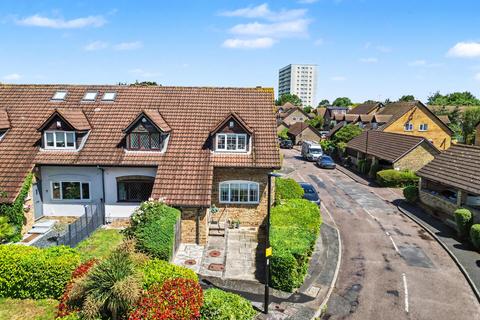 undefined, Mahon Close, Enfield