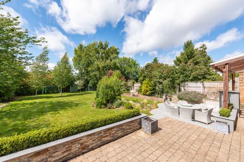 6 bedroom detached house for sale, Tring Road, Dunstable LU6