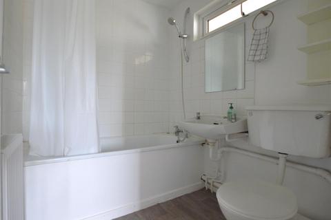 1 bedroom maisonette for sale, Northmead Road Slough Berkshire