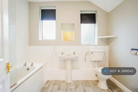 3 bedroom terraced house to rent, Water Eaton Road, Bletchley, Milton Keynes, MK2