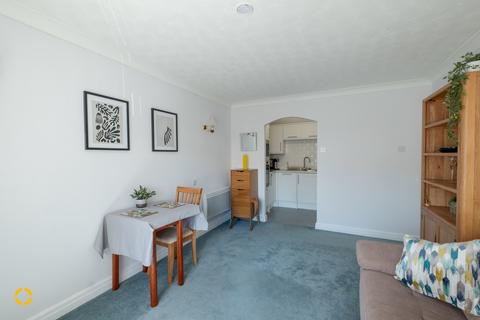 1 bedroom apartment for sale, Henry Street, Lytham St. Annes, FY8