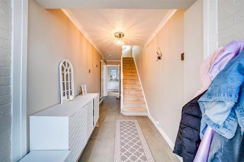3 bedroom semi-detached house for sale, Lonsdale Crescent, Dartford