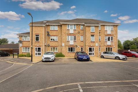 1 bedroom flat to rent, Tyndale Mews, Cippenham
