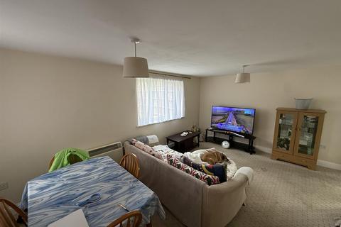 1 bedroom flat to rent, Tyndale Mews, Cippenham