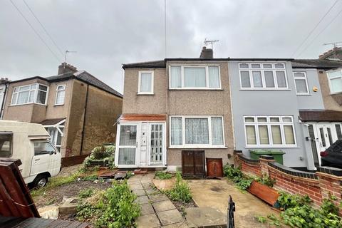 Gainsborough Road, Rainham