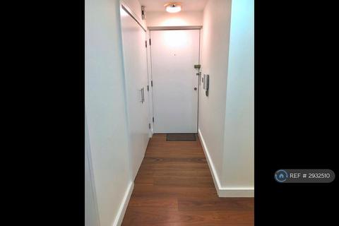 1 bedroom flat to rent, High Street, Slough, SL1