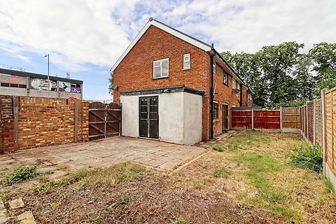 3 bedroom semi-detached house for sale, High Road, Benfleet