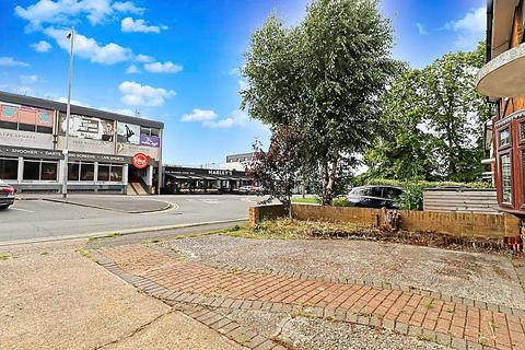 3 bedroom semi-detached house for sale, High Road, Benfleet