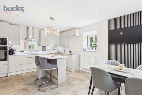 3 bedroom link detached house for sale, Roedean Crescent, Basildon, SS15