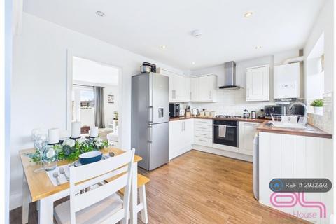 3 bed detached house for rent in Farman Row, Burton-On-Trent, DE13