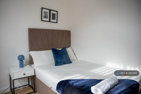 1 bedroom in a house share to rent, Minto Street, Ashton-Under-Lyne, OL7