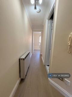 2 bed flat/apartment for rent in Regents Court, Newbury, RG14