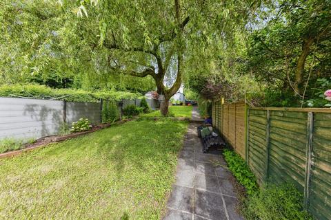 4 bedroom semi-detached house for sale, Wellfield Road, Carmarthen, Carmarthenshire, SA31