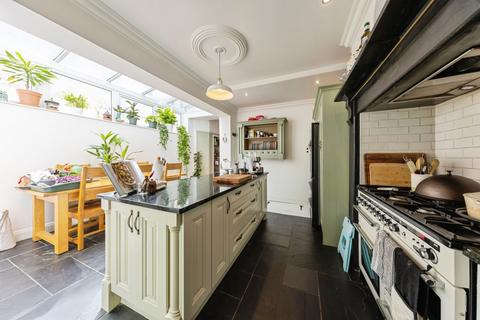 4 bedroom semi-detached house for sale, Wellfield Road, Carmarthen, Carmarthenshire, SA31