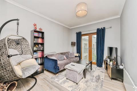 2 bedroom flat for sale, Trident Close, Erdington, Birmingham