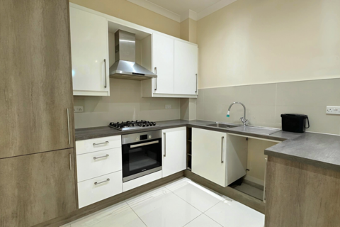 1 bedroom flat to rent, High Street, Slough, SL1