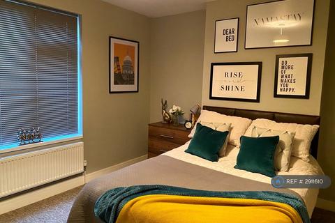 1 bedroom in a house share to rent, Station Street, Atherstone, CV9