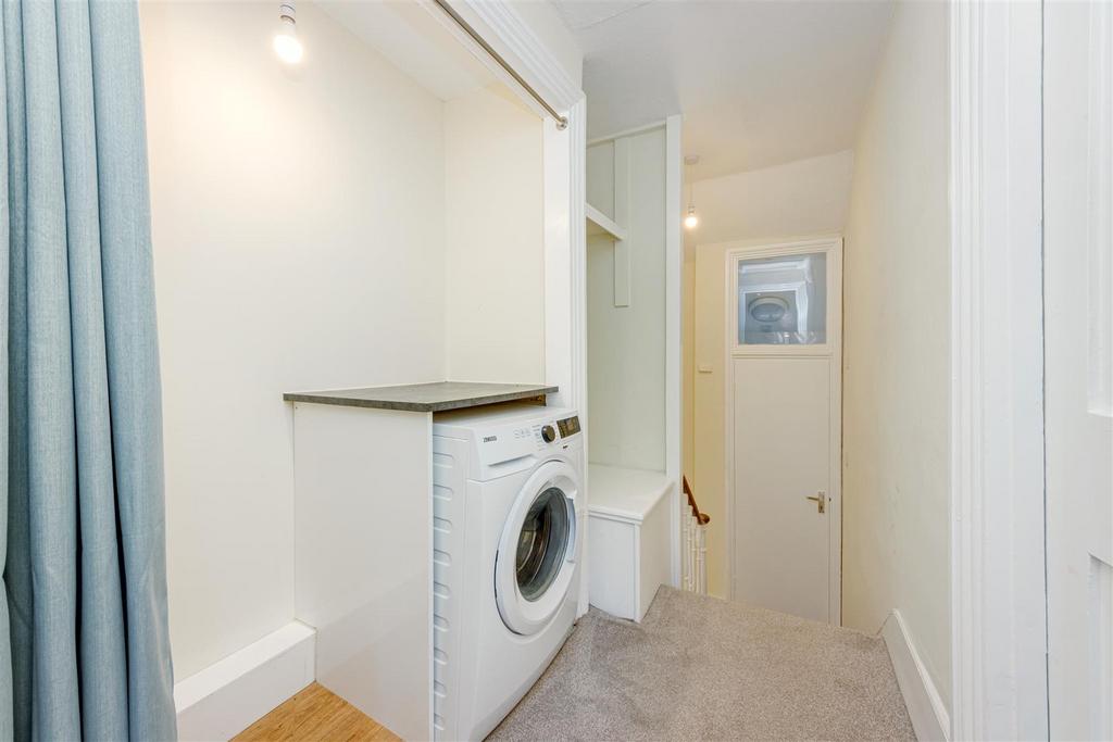 Utility room, utility
