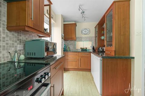 4 bedroom detached house for sale, Pastoral Way, Sketty, Swansea