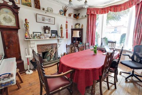 6 bedroom detached house for sale, Eastern Avenue, Reading