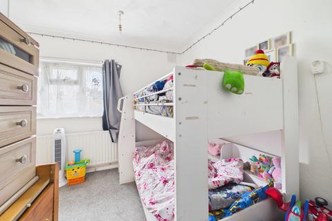 4 bedroom terraced house for sale, Taunton Vale, Gravesend, DA12