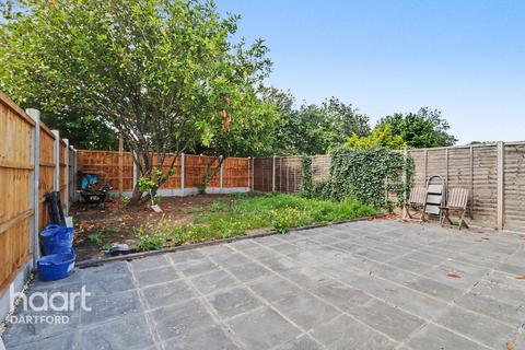 2 bedroom bungalow for sale, Chatsworth Road, Dartford