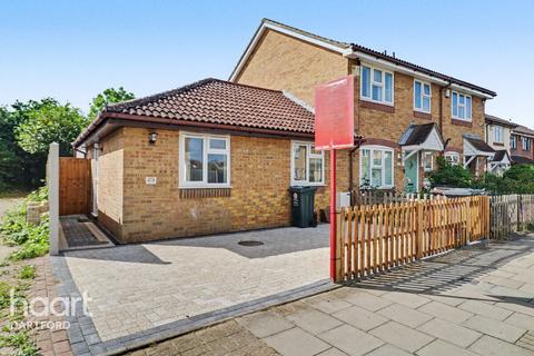 2 bedroom bungalow for sale, Chatsworth Road, Dartford