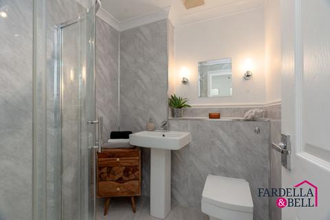 2 bedroom end of terrace house for sale, Longton Road, Burnley, BB12