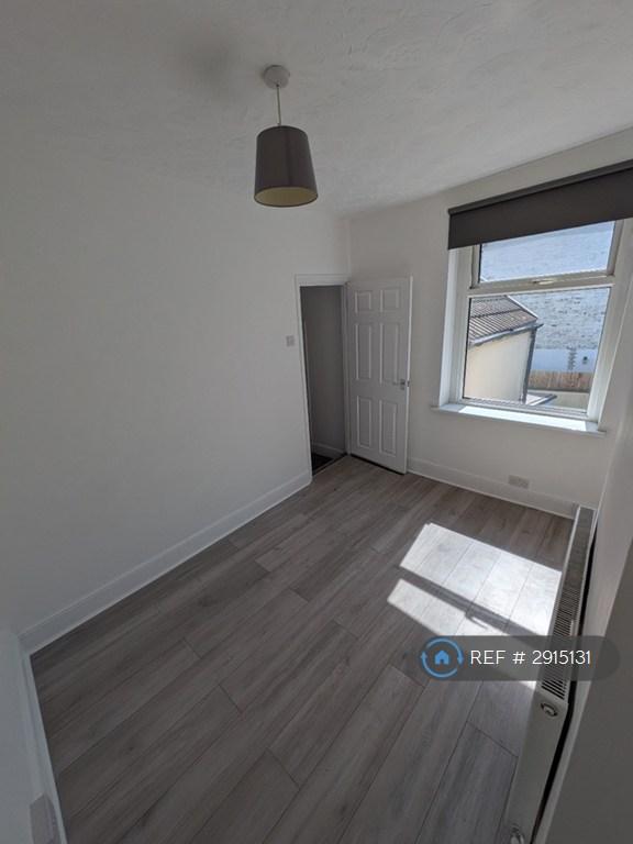 House in Cardiff - View 4