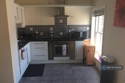 2 bedroom flat to rent, Waltons Parade, Preston, PR1