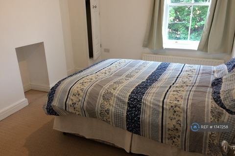 2 bedroom flat to rent, Waltons Parade, Preston, PR1
