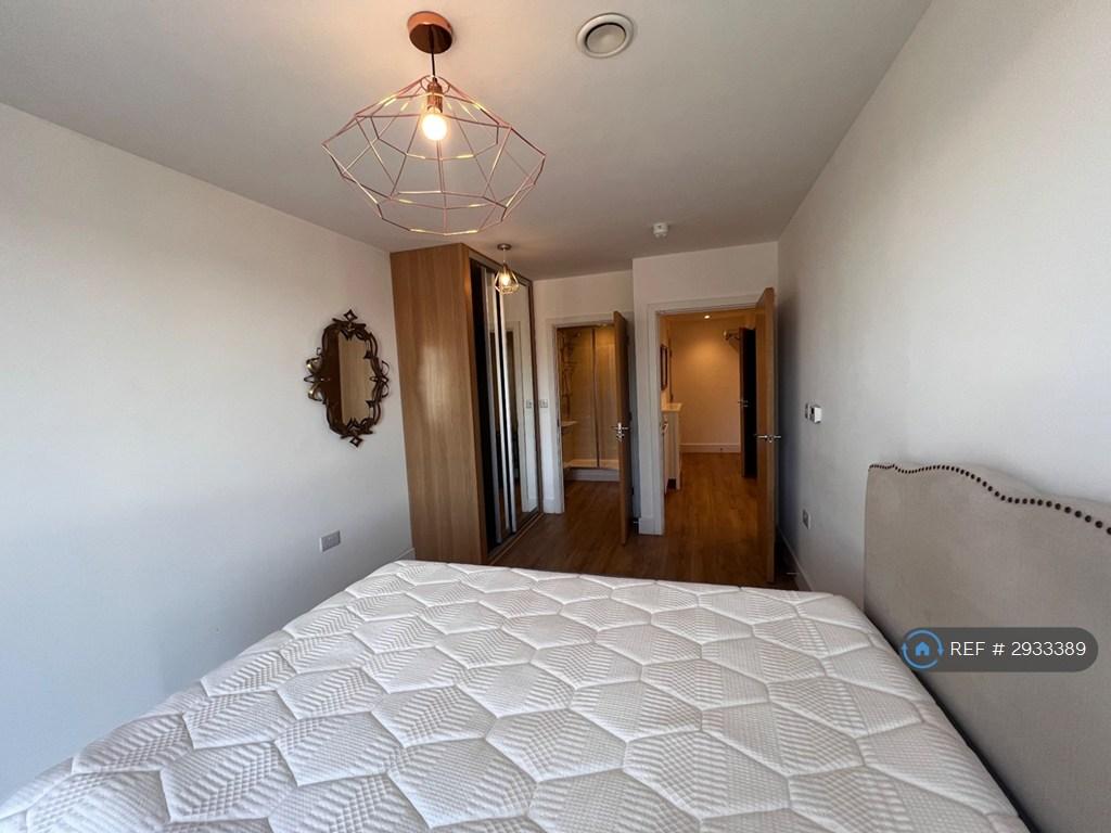 Apartment in London - View 5