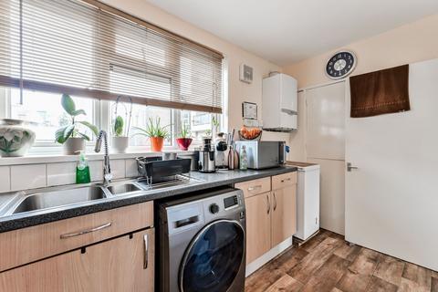 1 bedroom flat for sale, Hoe Street, Walthamstow, London, E17