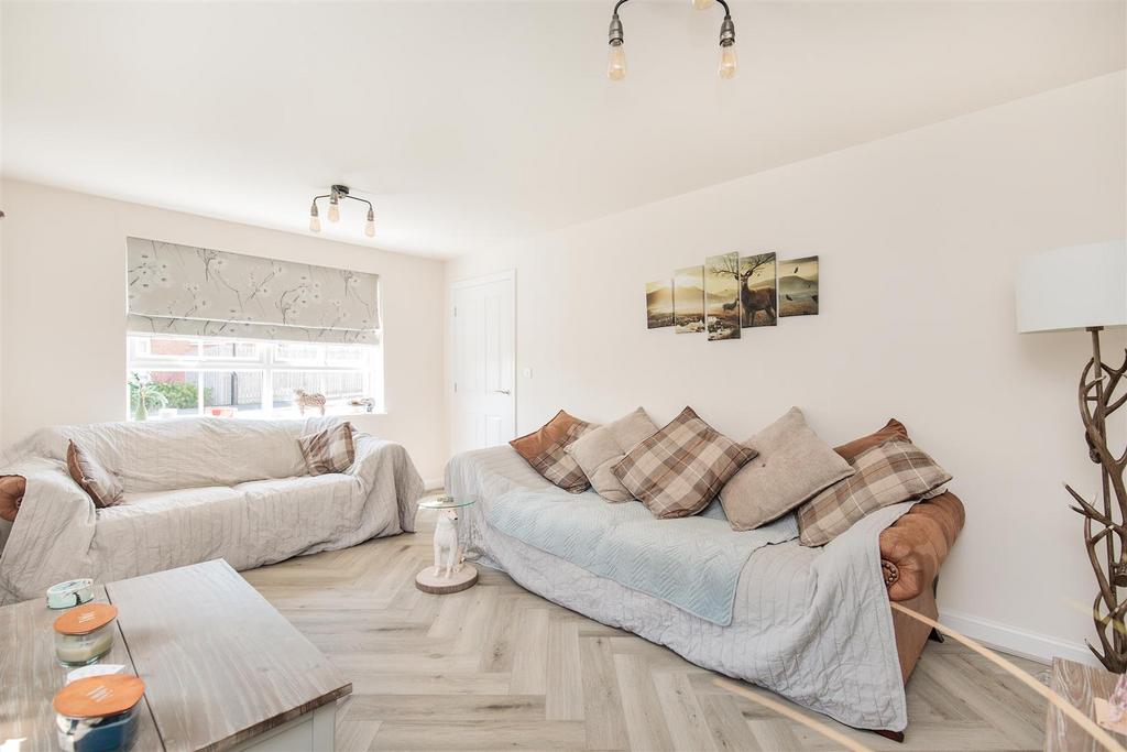 House in Newcastle upon Tyne, North Gosforth Park, Middle Brunton - View 3