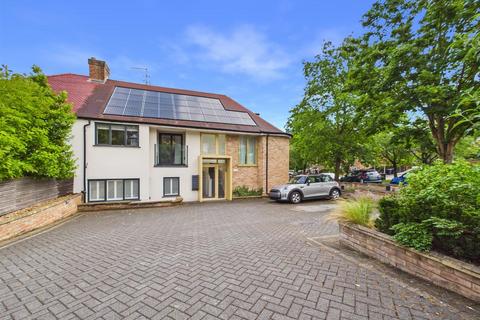 1 bedroom flat for sale, Brancaster Lane, Purley CR8