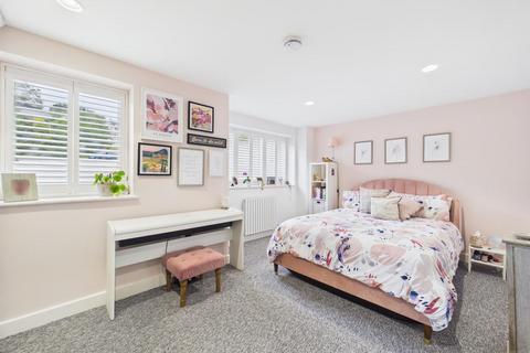 1 bedroom flat for sale, Brancaster Lane, Purley CR8