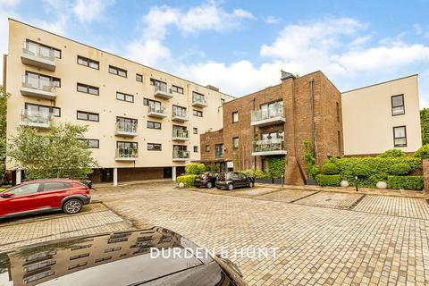 undefined, High Road, Loughton, IG10