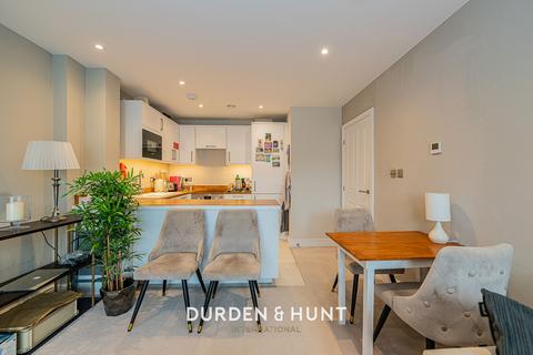 undefined, High Road, Loughton, IG10