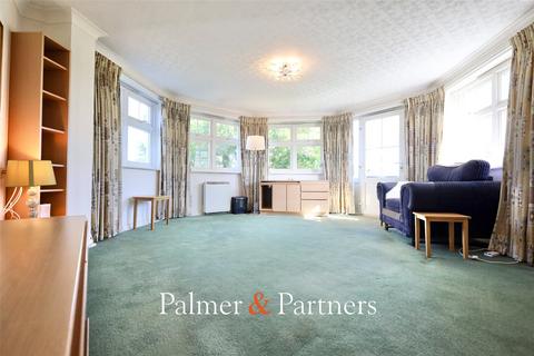 2 bedroom apartment for sale, Station Road, Clacton-on-Sea, Essex, CO15