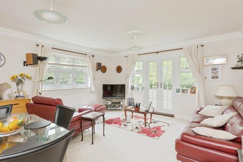 2 bedroom flat for sale, Forest Road, Tunbridge Wells, Kent, TN2