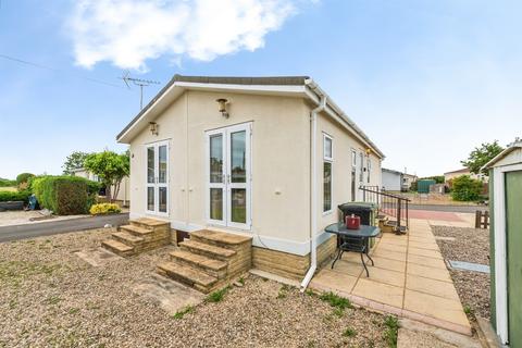 2 bedroom park home for sale, Alpha Avenue, Garsington, Oxford